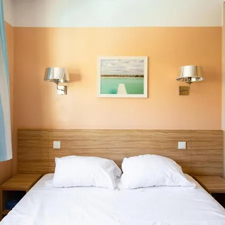 Mistral Apartment *